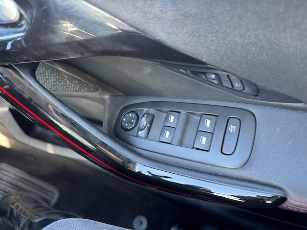 Used Peugeot 208 2019 for sale - 76239375: Photo 16