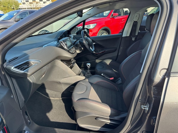 Used Peugeot 208 2019 for sale - 76239375: Photo 18