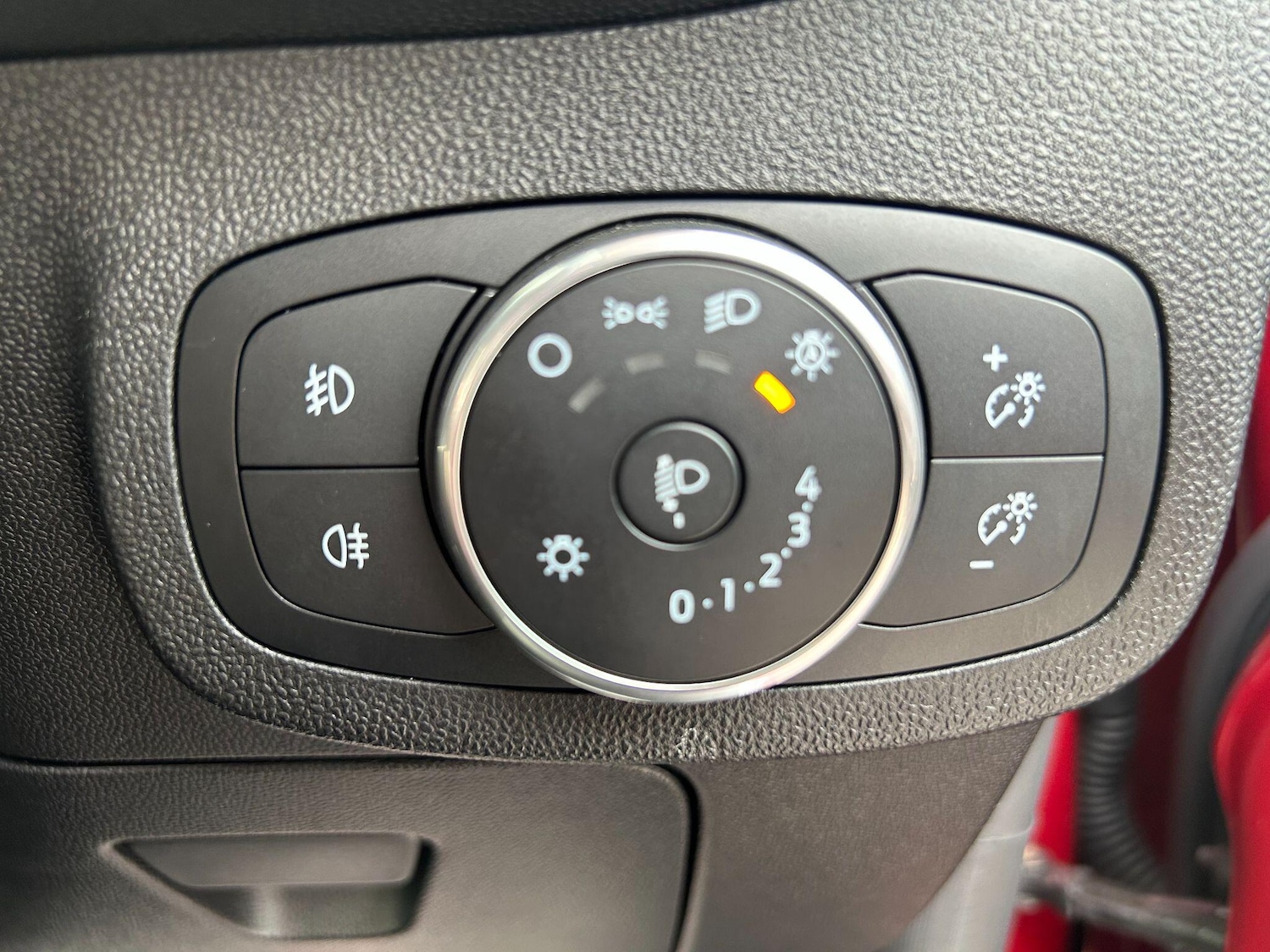 Used Ford Fiesta 2018 for sale - 76688616: Photo 15