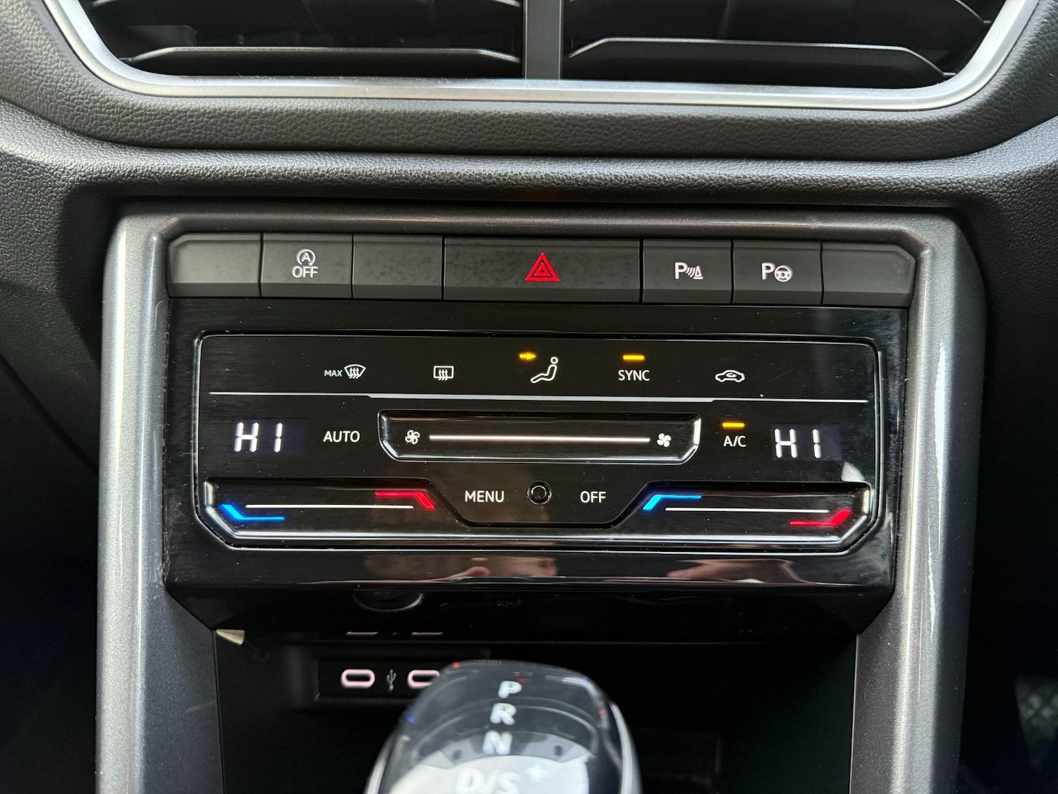 Used Volkswagen T-Roc 2022 for sale - 77304956: Photo 14