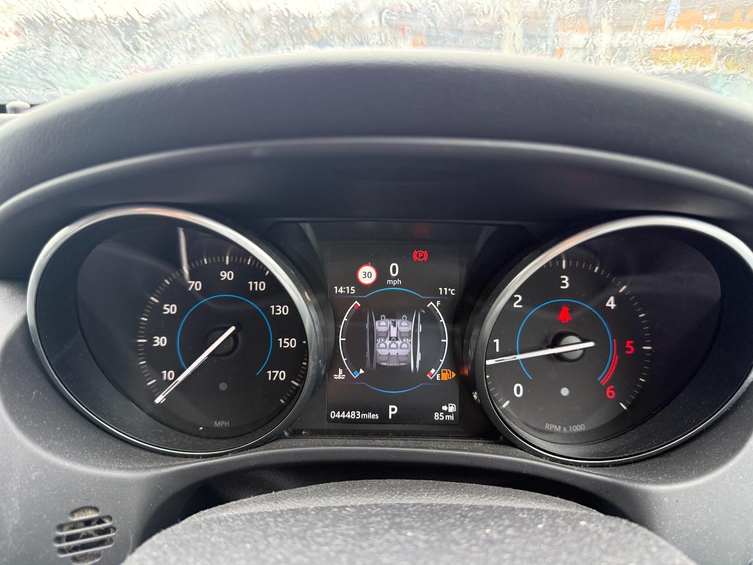 Used Jaguar XE 2017 for sale - 77538219: Photo 9