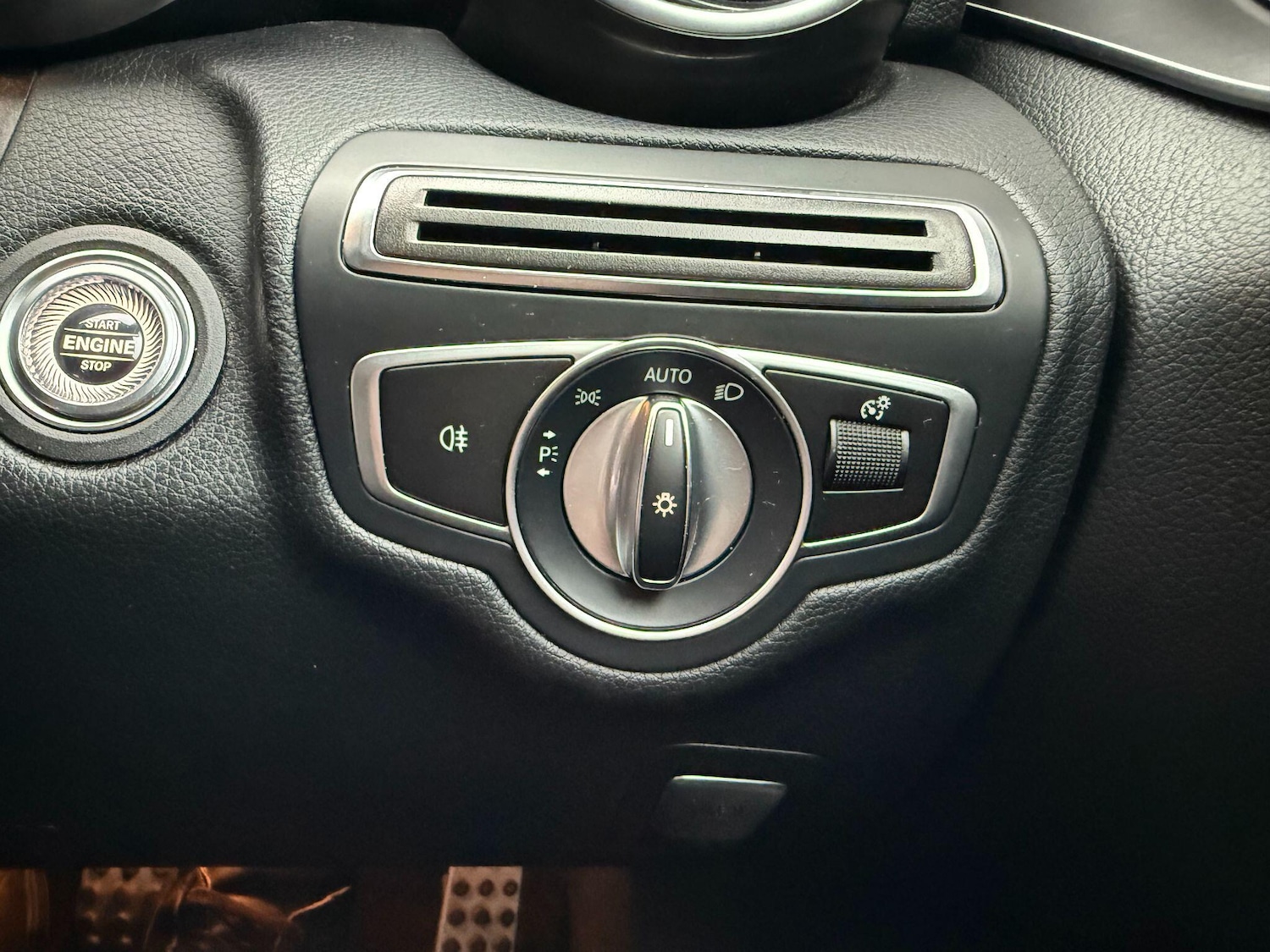 Used Mercedes-Benz C Class 2019 for sale - 76561903: Photo 17