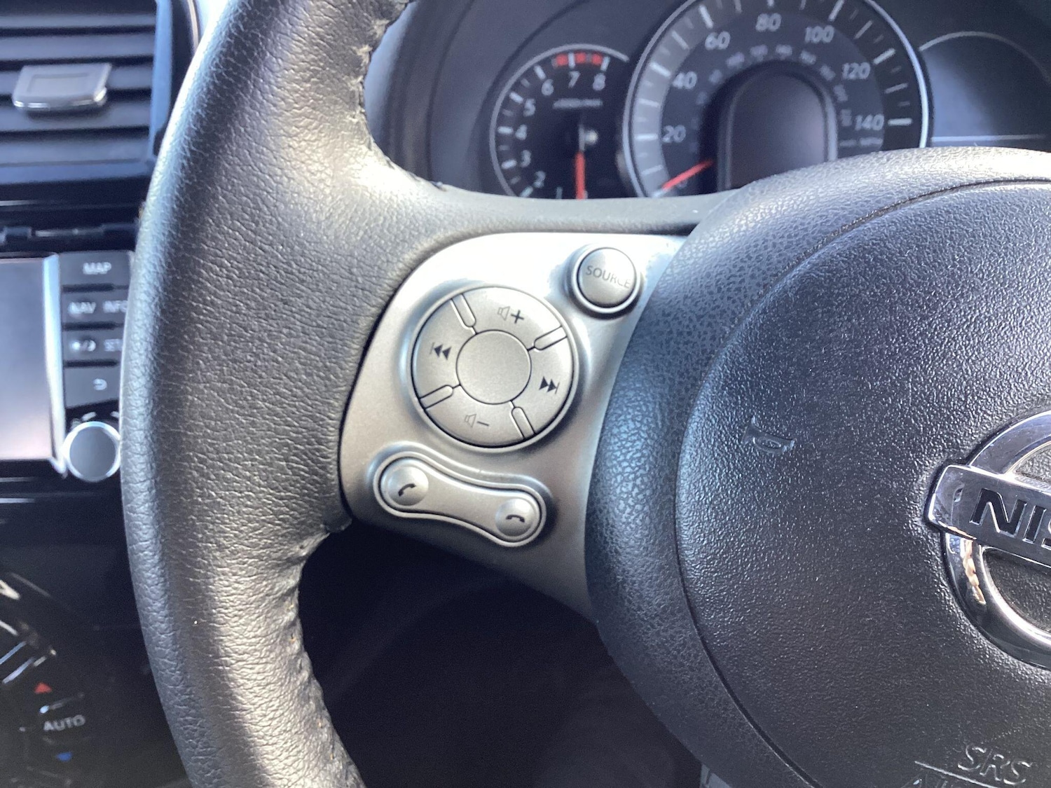 Used Nissan Micra 2015 for sale - 76619795: Photo 14