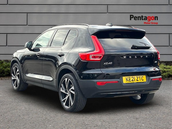 Used Volvo XC40 2021 for sale - 75661043: Photo 2