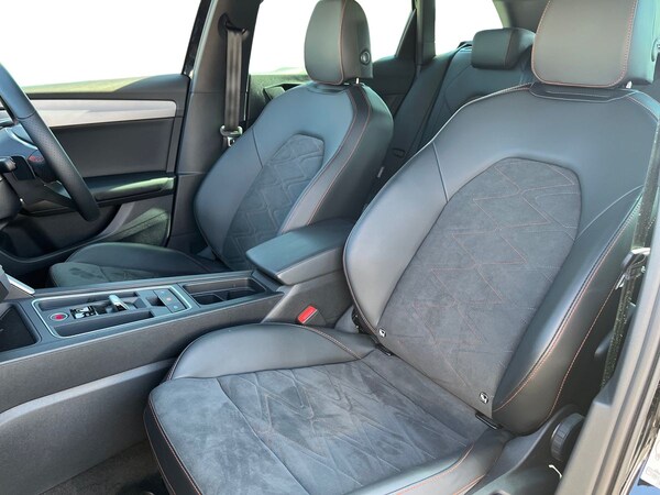 Used SEAT Leon 2024 for sale - 74009822: Photo 9