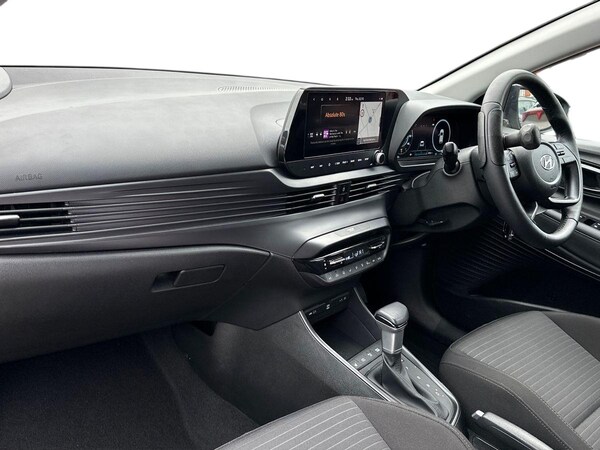 Used Hyundai i20 2022 for sale - 76040405: Photo 8