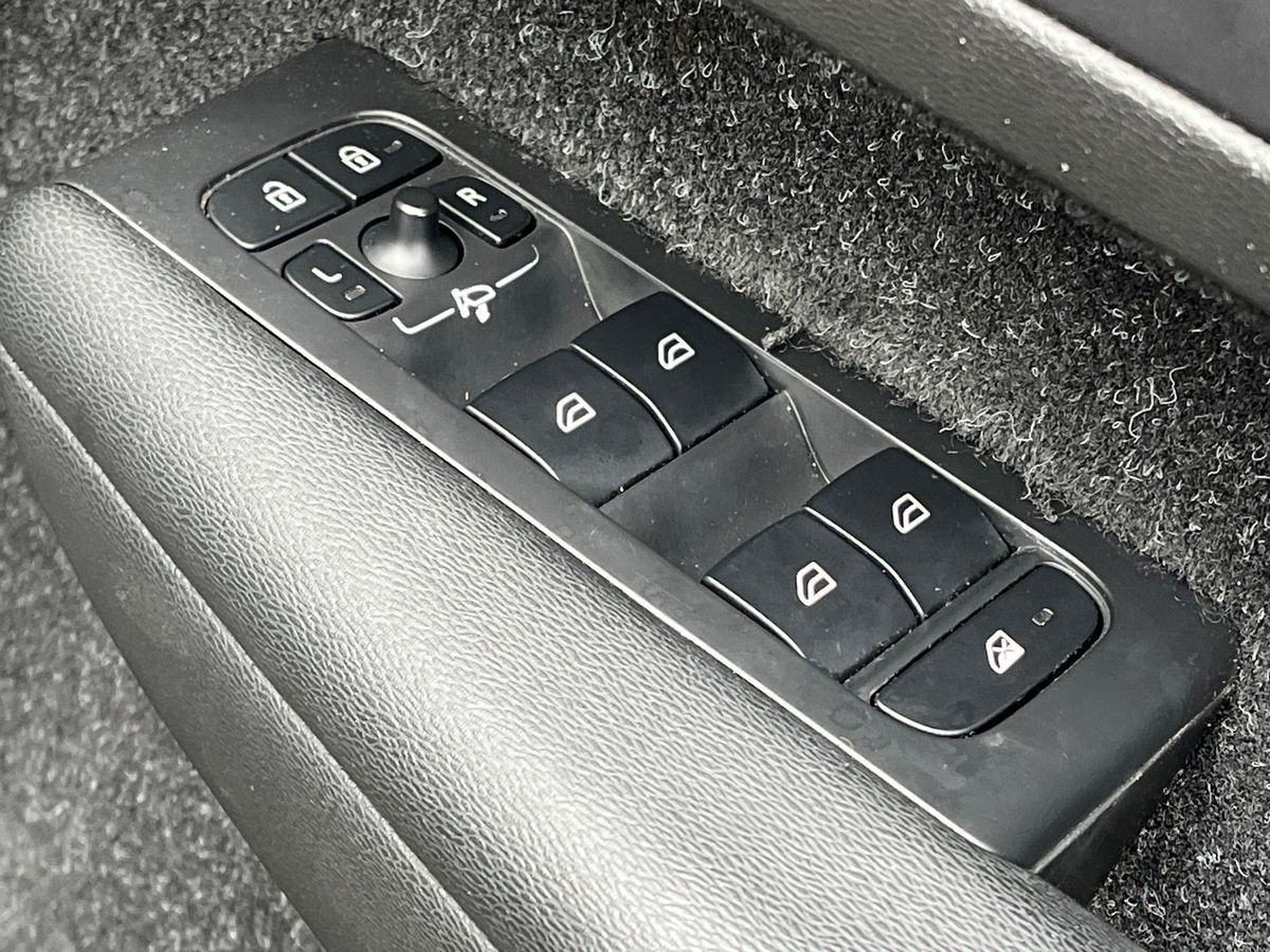 Used Volvo XC40 2020 for sale - 76892927: Photo 18