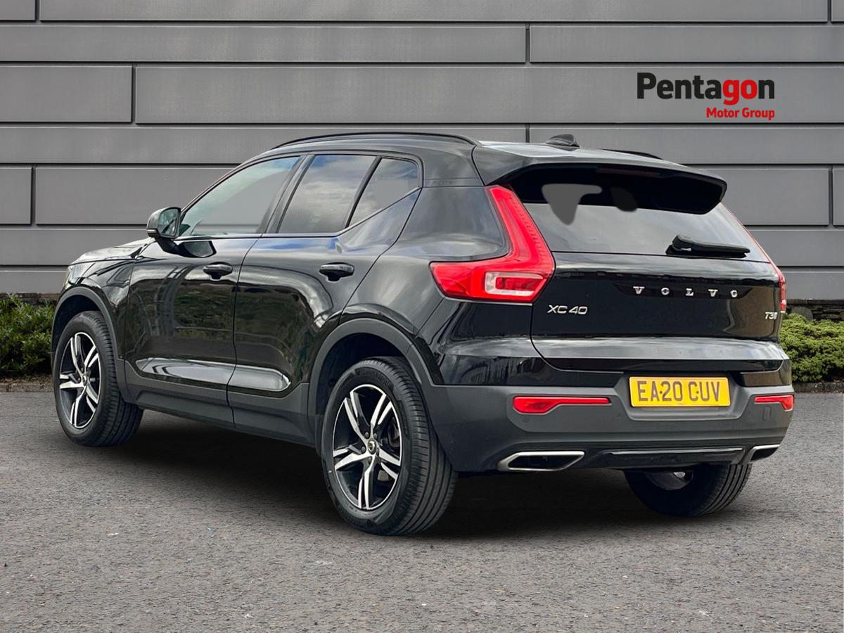 Used Volvo XC40 2020 for sale - 76892927: Photo 2
