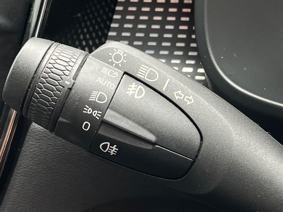 Used Volvo XC40 2020 for sale - 76892927: Photo 27