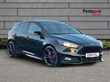 2.0t Ecoboost St 2 Hatchback 5dr Petrol Manual Euro 6 s/s 250 Ps