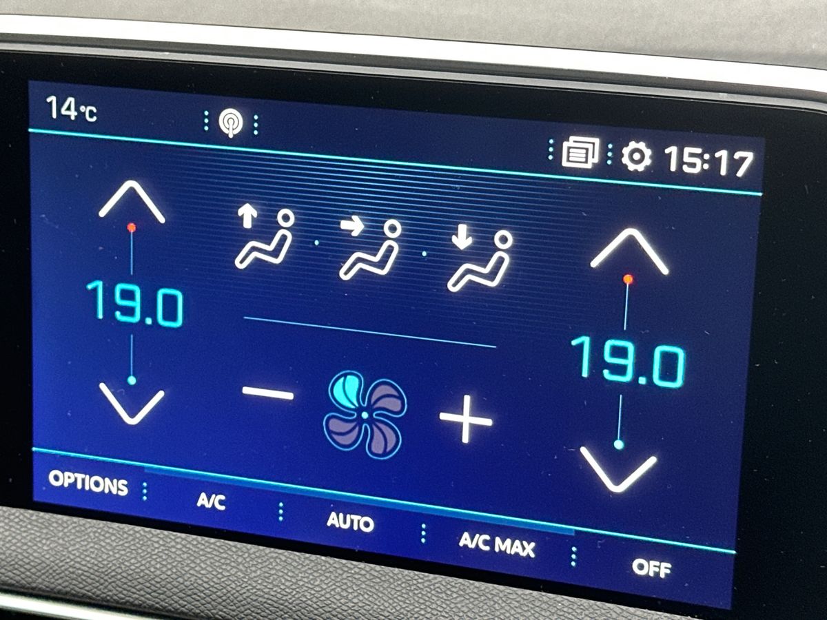 Used Peugeot 3008 2017 for sale - 76536475: Photo 24