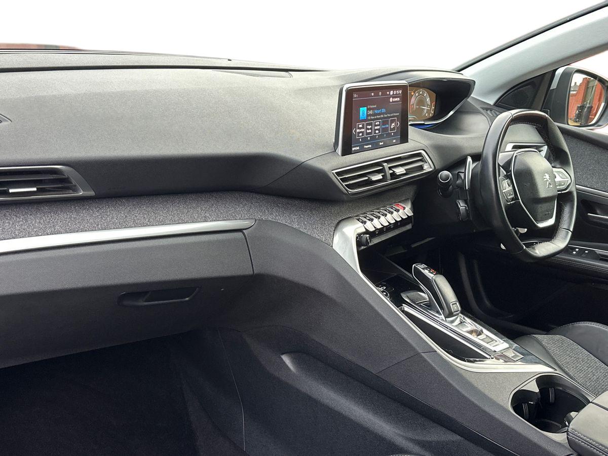 Used Peugeot 3008 2017 for sale - 76536475: Photo 8