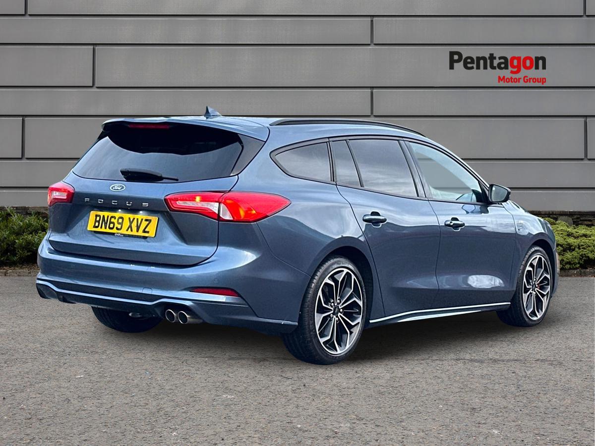 Used Ford Focus 2019 for sale - 76541109: Photo 4