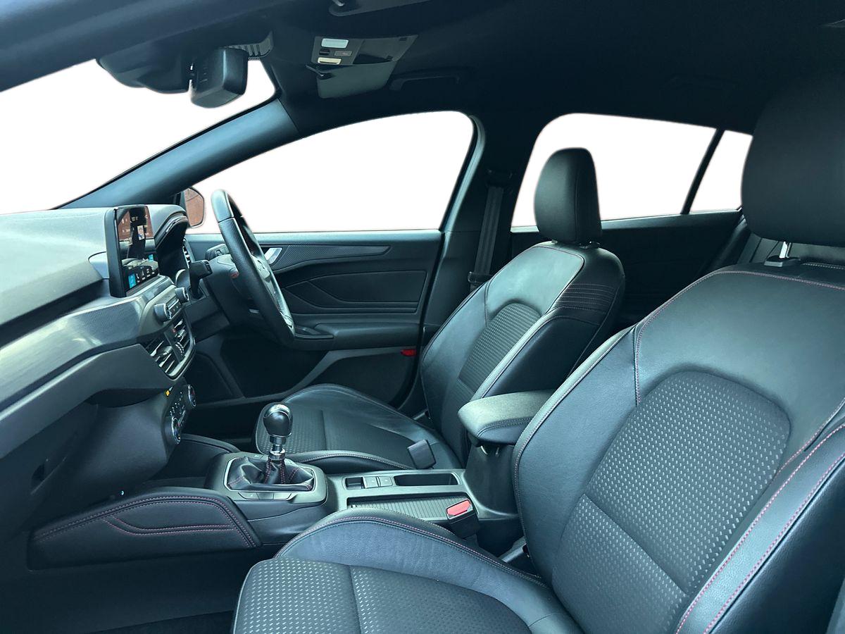 Used Ford Focus 2019 for sale - 76541109: Photo 9