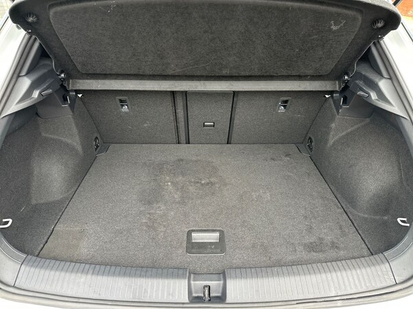 Used Volkswagen T-Roc 2022 for sale - 76010847: Photo 11