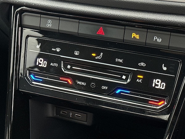 Used Volkswagen T-Roc 2022 for sale - 76010847: Photo 24