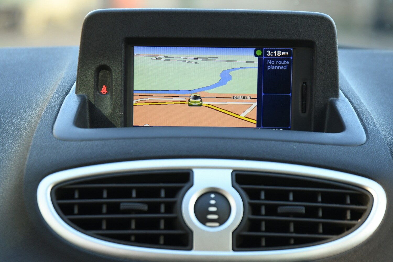 Used Renault Clio 2011 for sale - 76662816: Photo 19