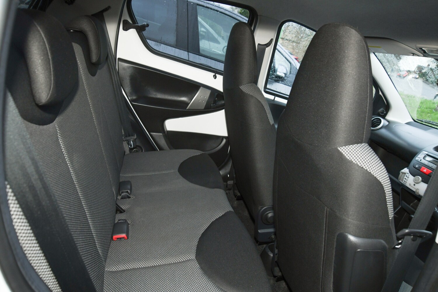 Used Toyota AYGO 2012 for sale - 77363228: Photo 16