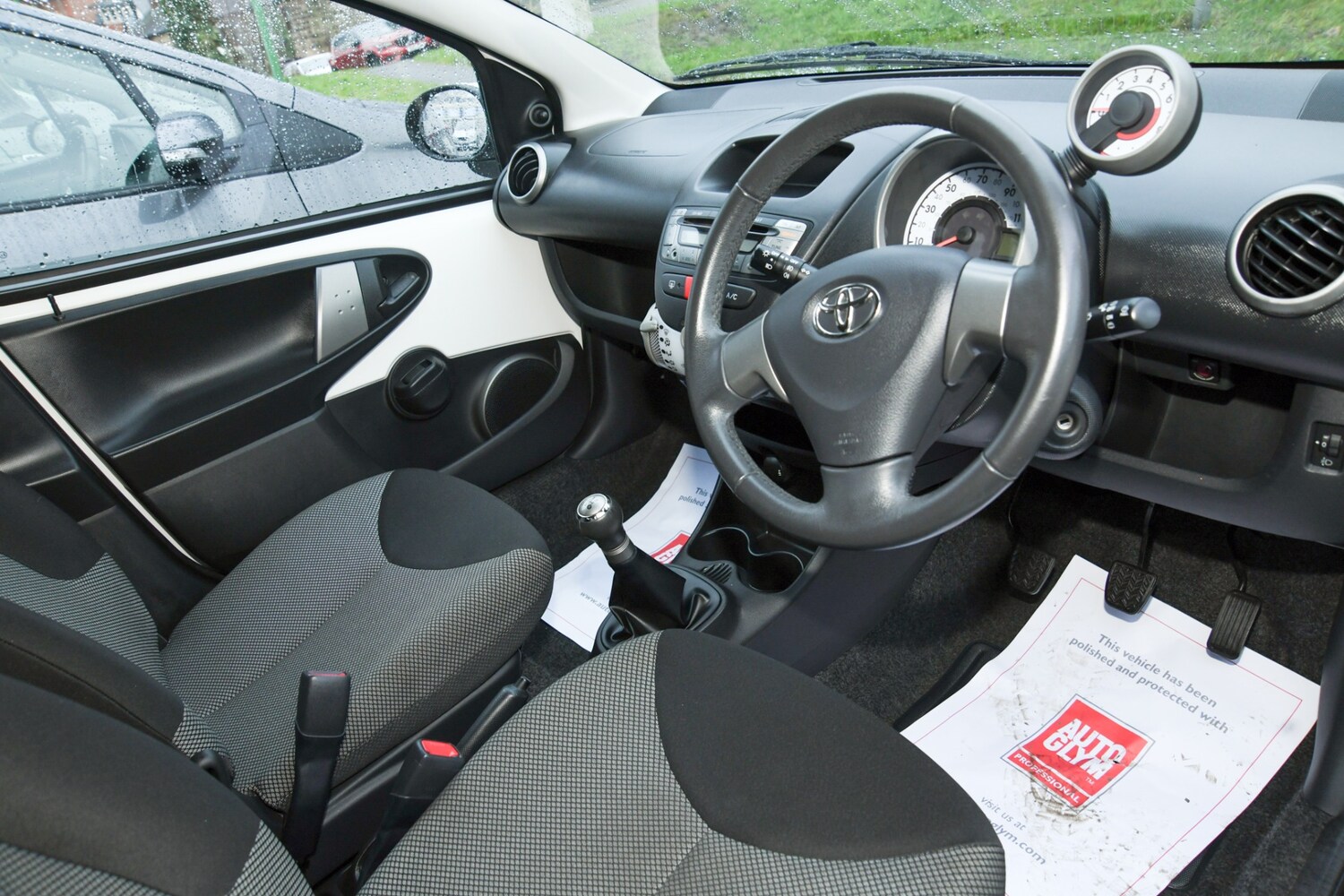 Used Toyota AYGO 2012 for sale - 77363228: Photo 17
