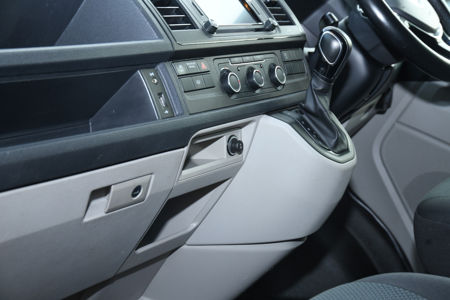 Used Volkswagen Transporter 2019 for sale - 76662564: Photo 15