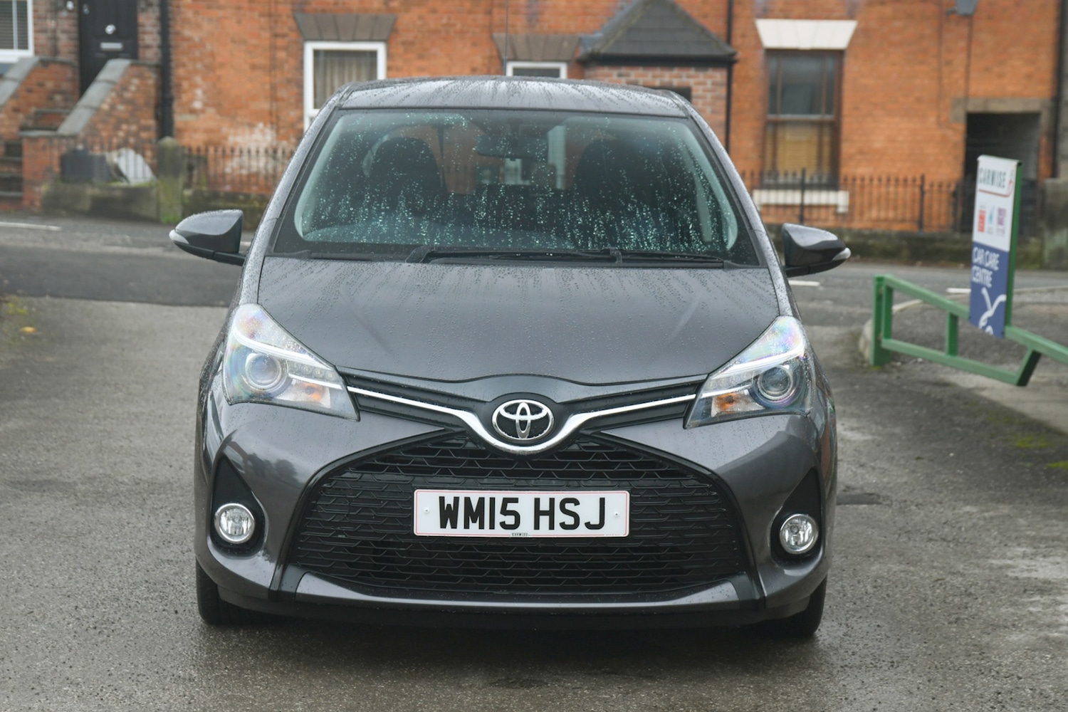 Used Toyota Yaris 2015 for sale - 77363227: Photo 2