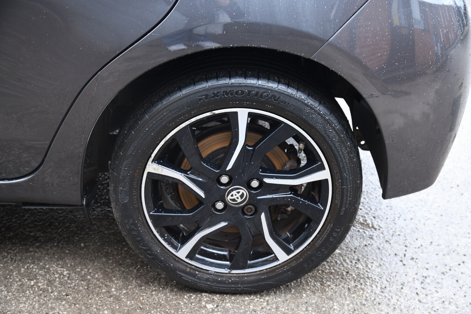 Used Toyota Yaris 2015 for sale - 77363227: Photo 28