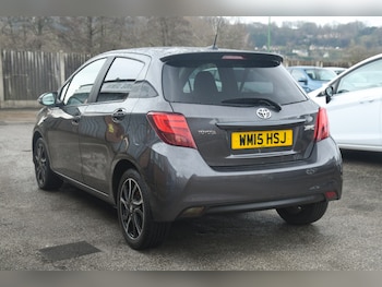 Used Toyota Yaris 2015 for sale - 77363227: Photo