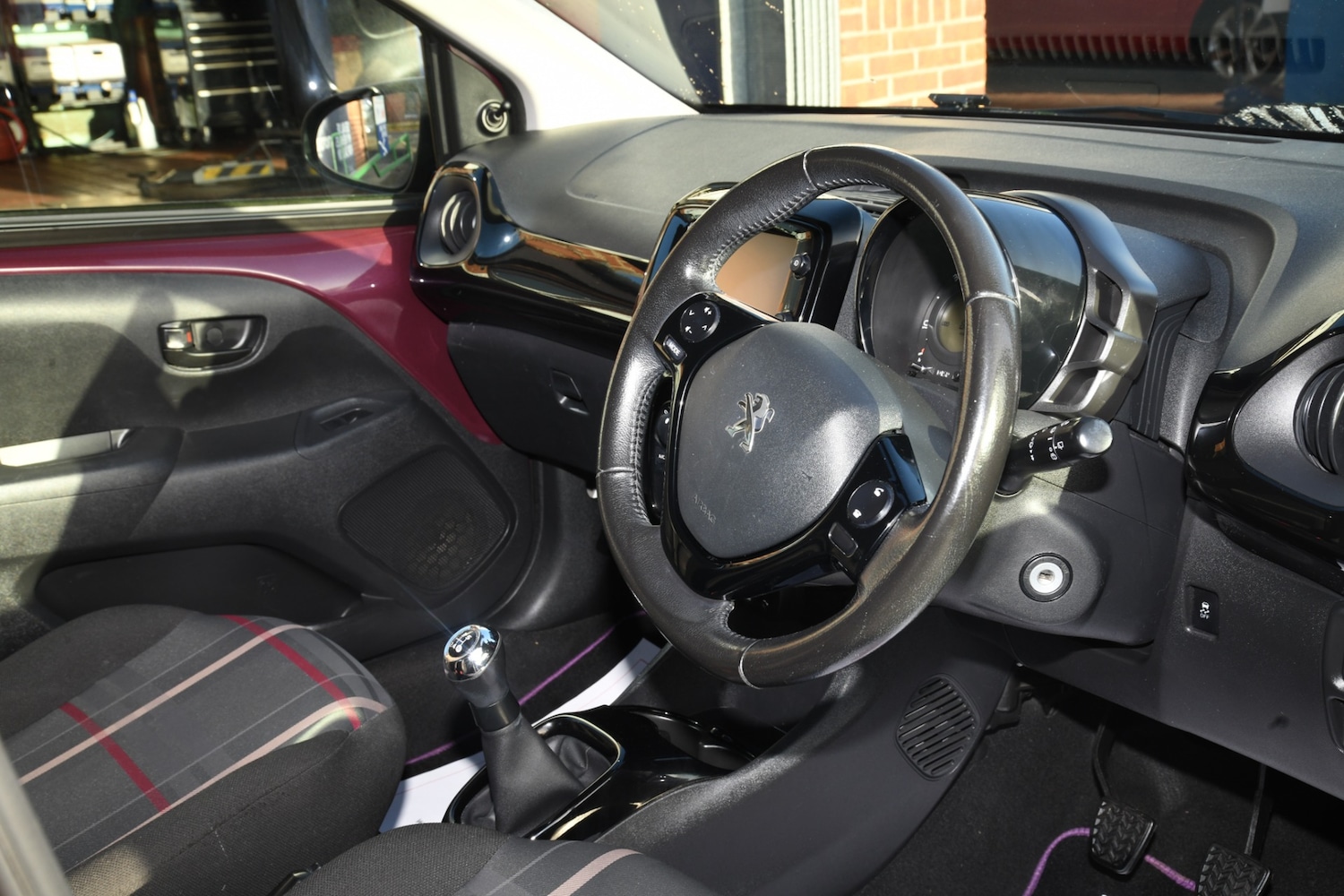 Used Peugeot 108 2016 for sale - 76568249: Photo 11