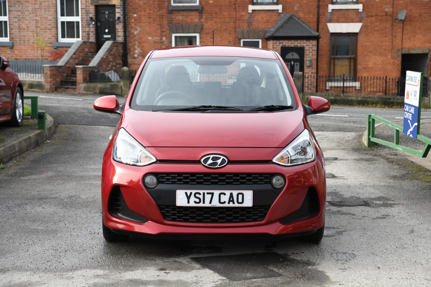 Used Hyundai i10 2017 for sale - 76436678: Photo 2