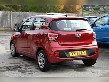 Used Hyundai i10 2017 for sale - 76436678: Photo