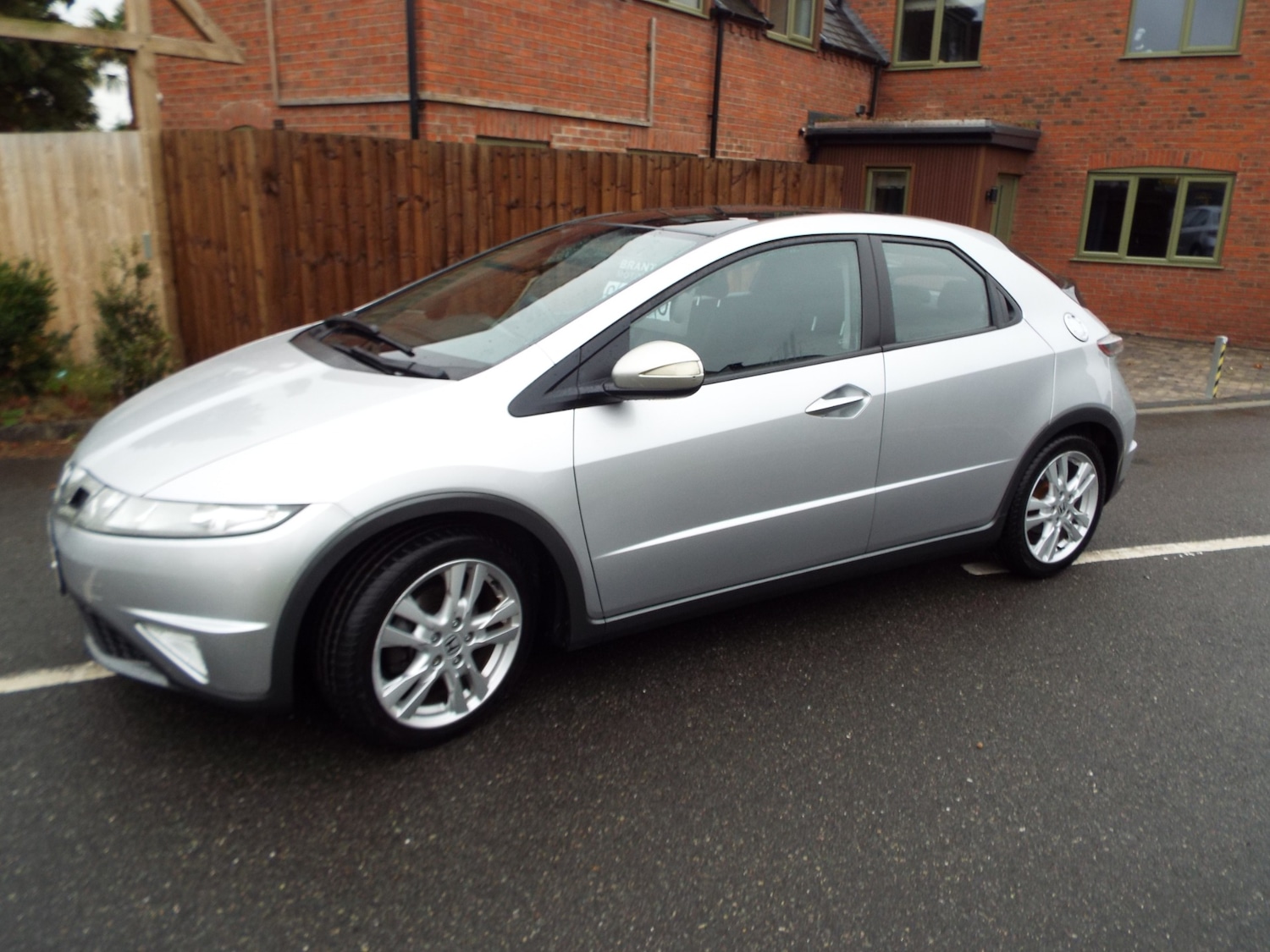 Used Honda Civic 2010 for sale - 76158362: Photo 7