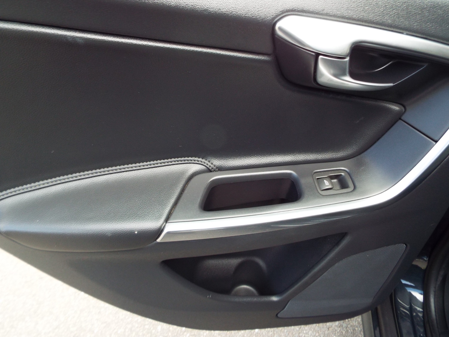 Used Volvo XC60 2014 for sale - 78133371: Photo 11