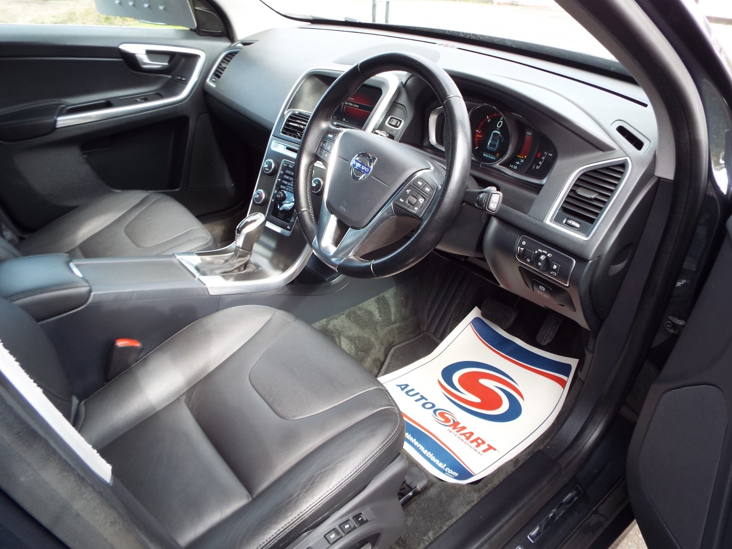 Used Volvo XC60 2014 for sale - 78133371: Photo 25