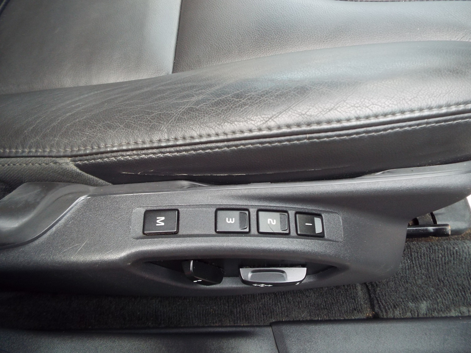 Used Volvo XC60 2014 for sale - 78133371: Photo 26