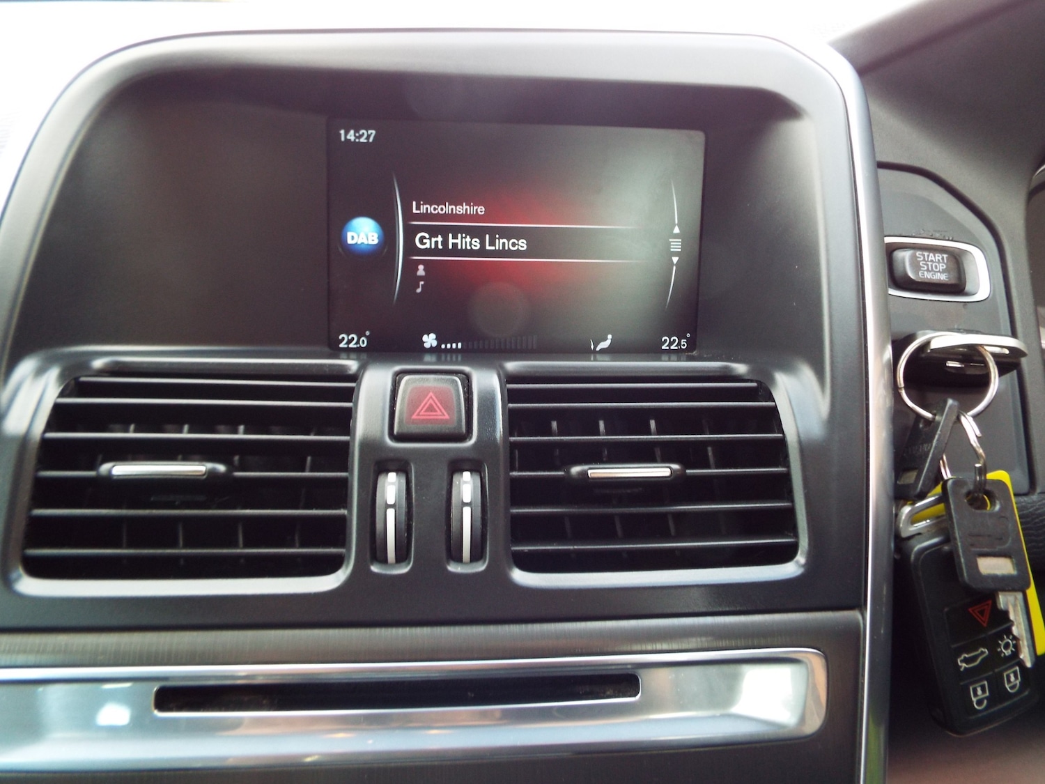 Used Volvo XC60 2014 for sale - 78133371: Photo 37