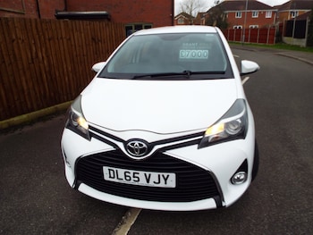 Used Toyota Yaris 2016 for sale - 77579861: Photo