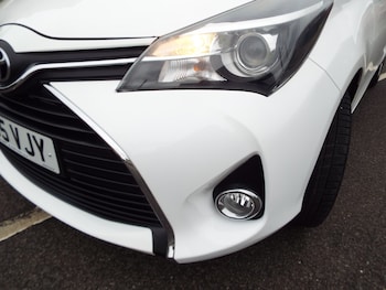 Used Toyota Yaris 2016 for sale - 77579861: Photo