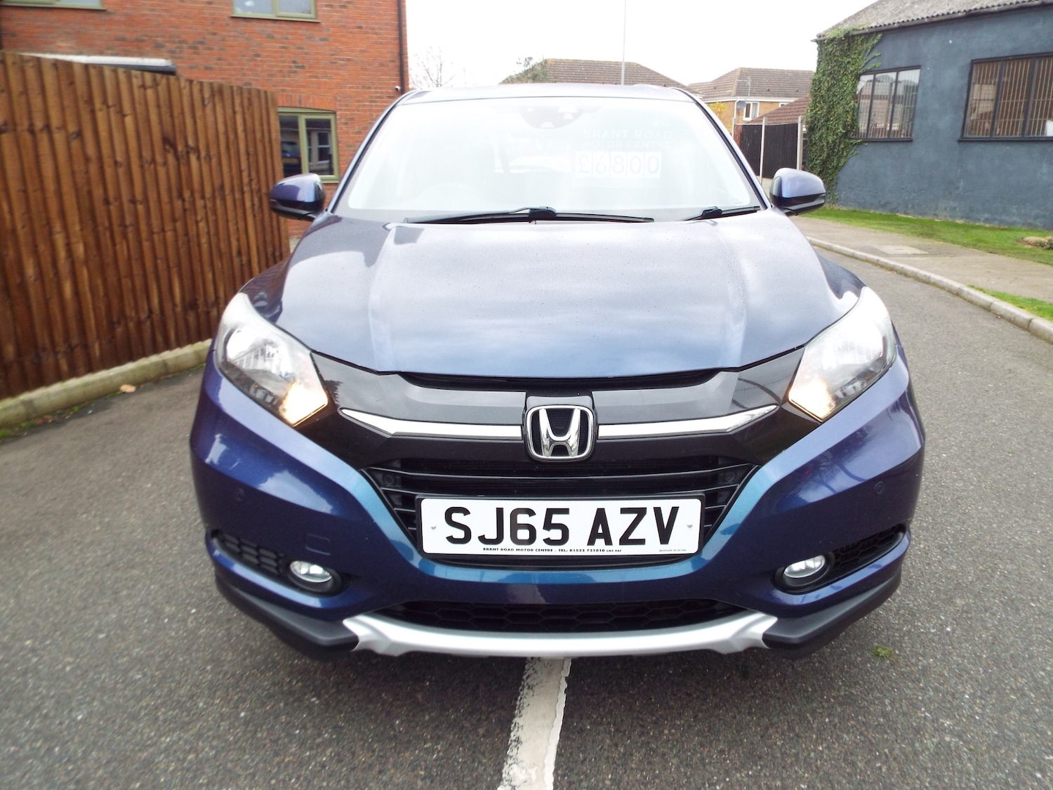 Used Honda HR-V 2015 for sale - 76392530: Photo 2