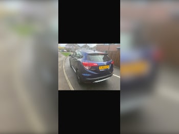 Used Honda HR-V 2015 for sale - 76392530: Photo