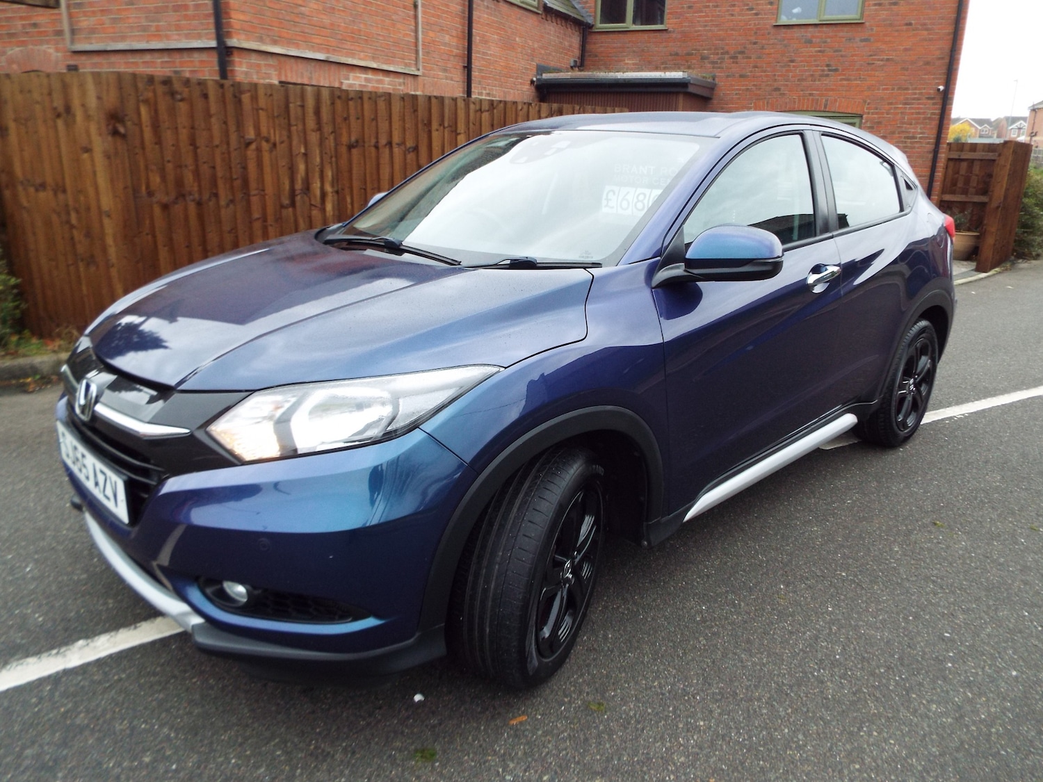 Used Honda HR-V 2015 for sale - 76392530: Photo 3