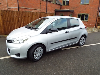 Used Toyota Yaris 2013 for sale - 78031990: Photo