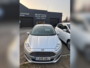 Used Ford Fiesta 2015 for sale - 77681677: Photo