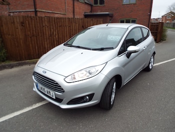 Used Ford Fiesta 2015 for sale - 77681677: Photo