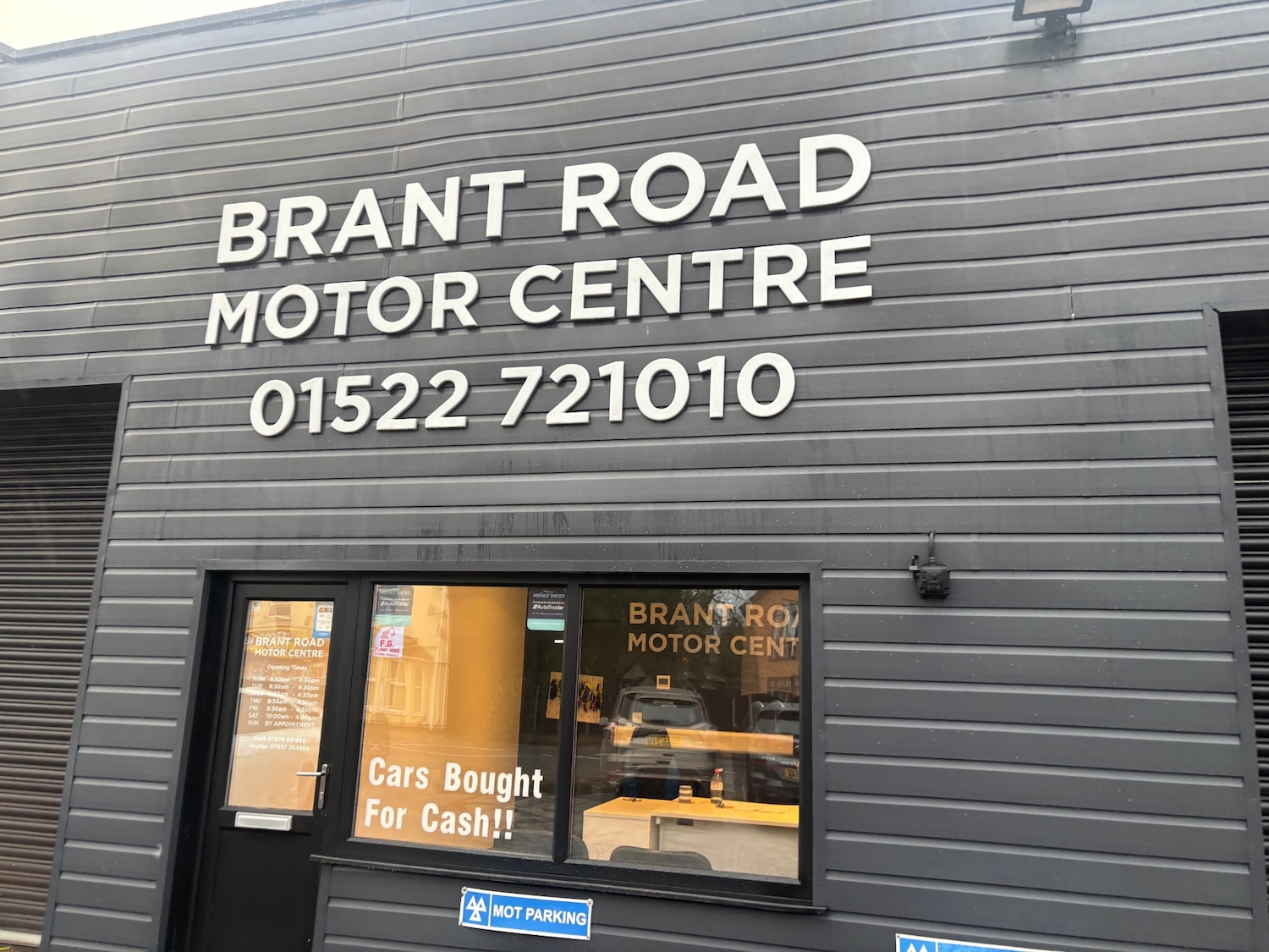 Used Vauxhall Viva 2017 for sale - 76735763: Photo 2