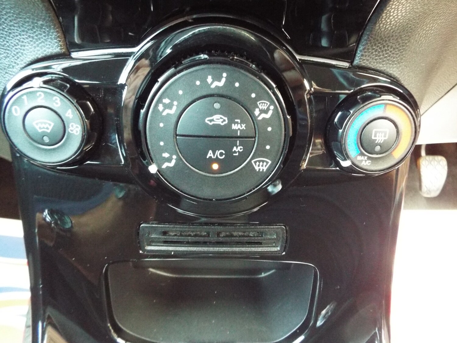 Used Ford Fiesta 2016 for sale - 76157515: Photo 34