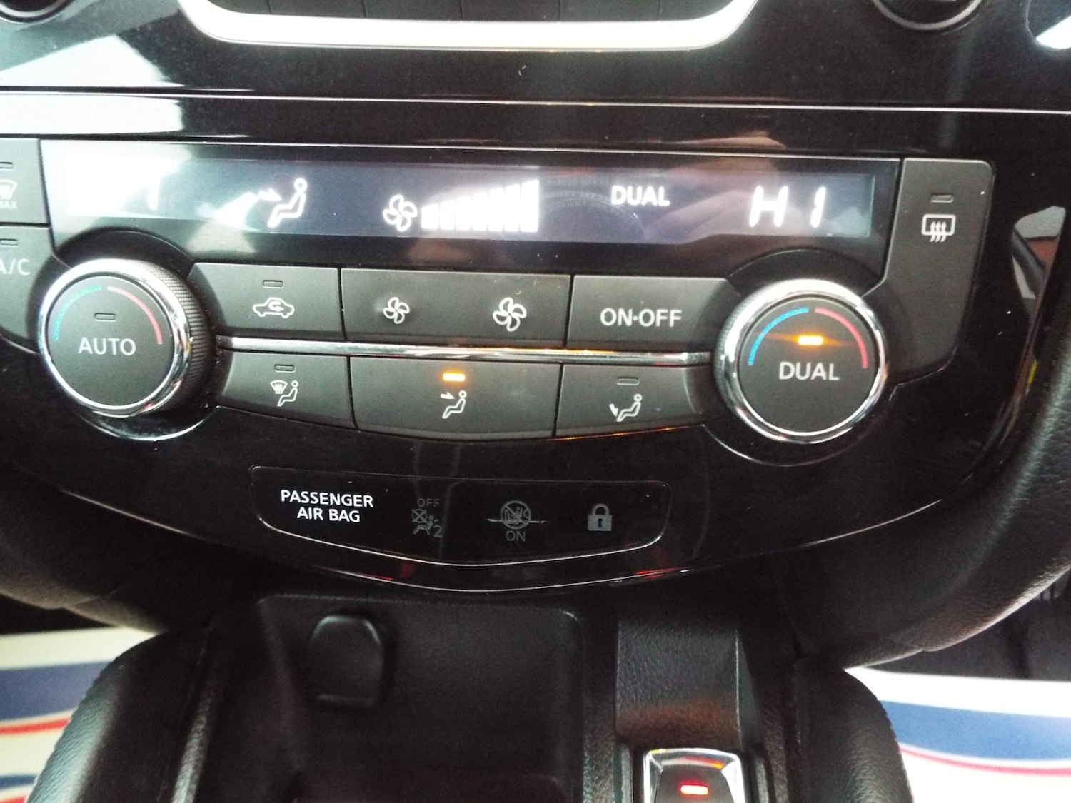 Used Nissan Qashqai 2014 for sale - 76735711: Photo 34