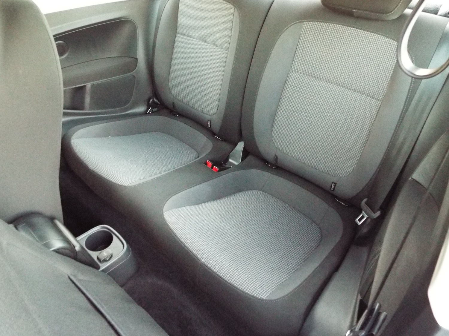 Used Volkswagen Beetle 2014 for sale - 76600149: Photo 10