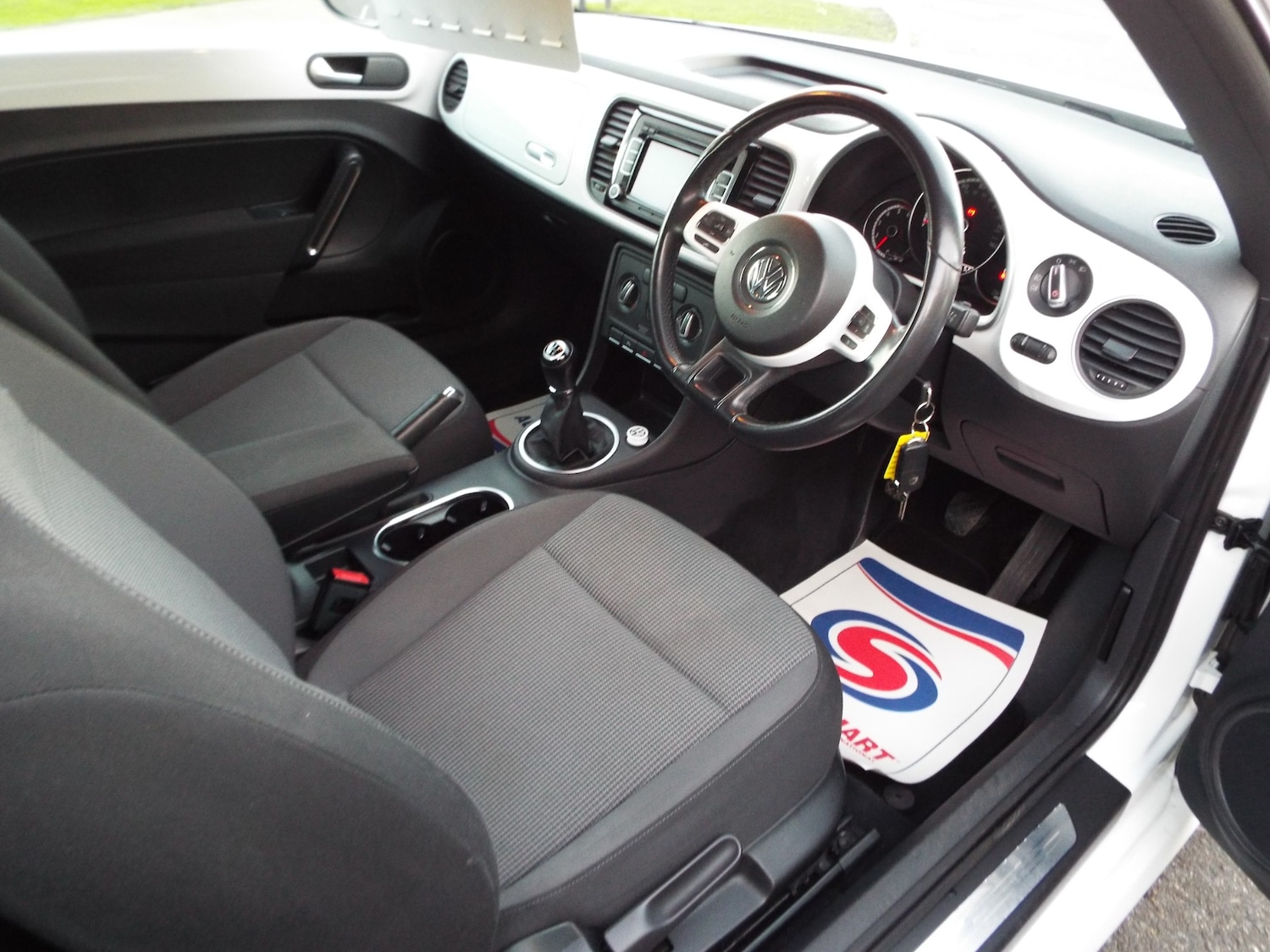 Used Volkswagen Beetle 2014 for sale - 76600149: Photo 21