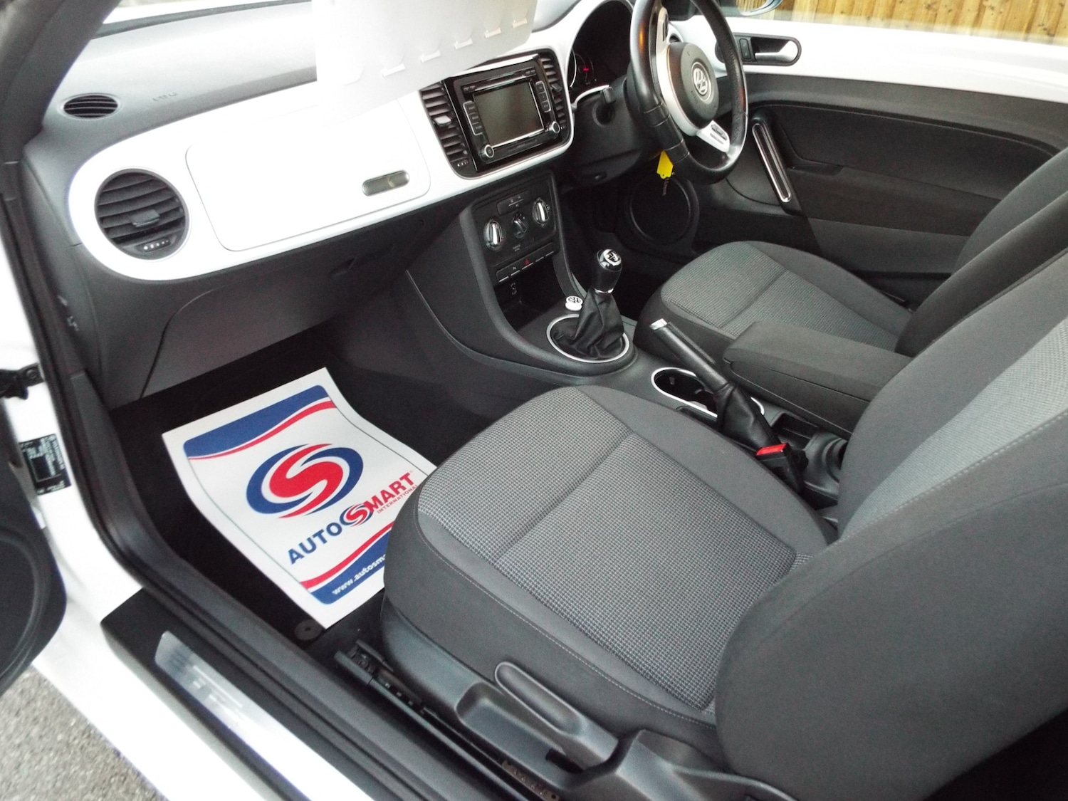 Used Volkswagen Beetle 2014 for sale - 76600149: Photo 9