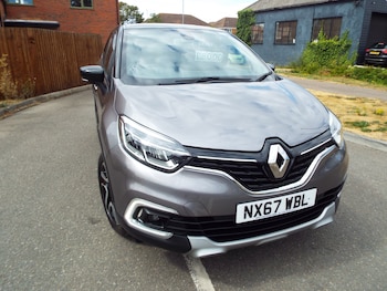 Used Renault Captur 2017 for sale - 79500237: Photo